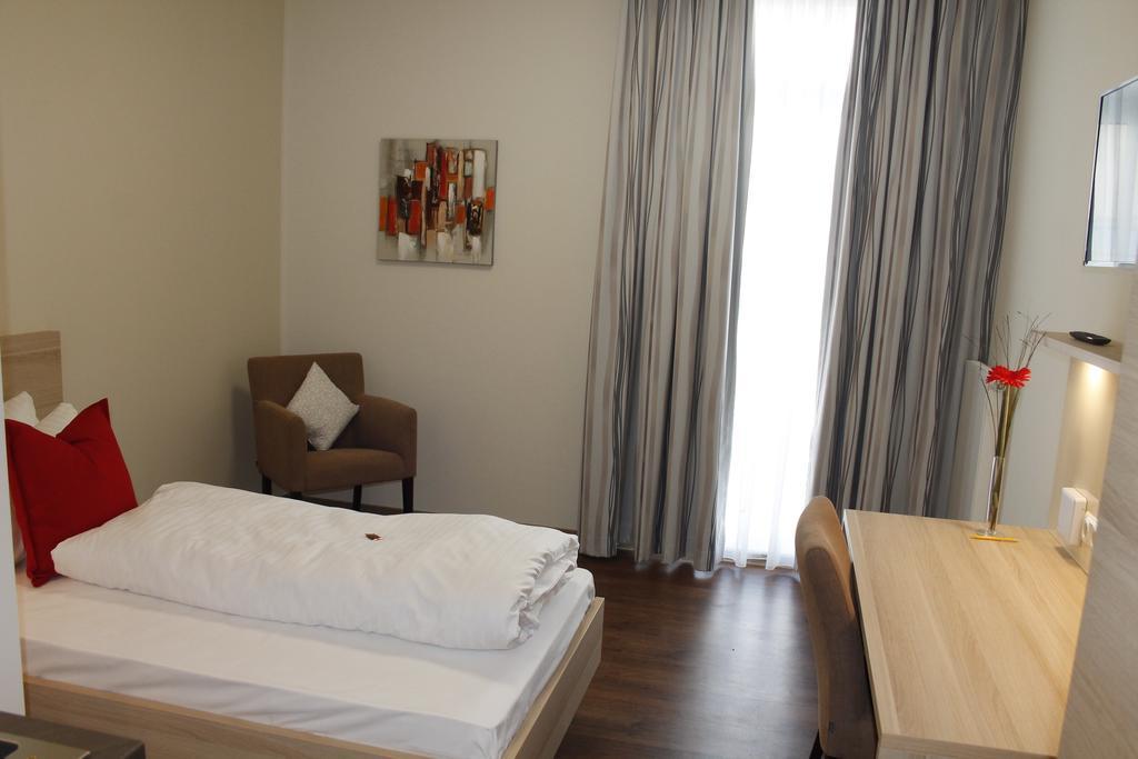 Prime 20 Serviced Apartments Frankfurt pe Main Exterior foto
