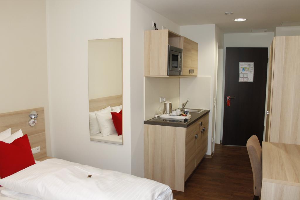 Prime 20 Serviced Apartments Frankfurt pe Main Exterior foto