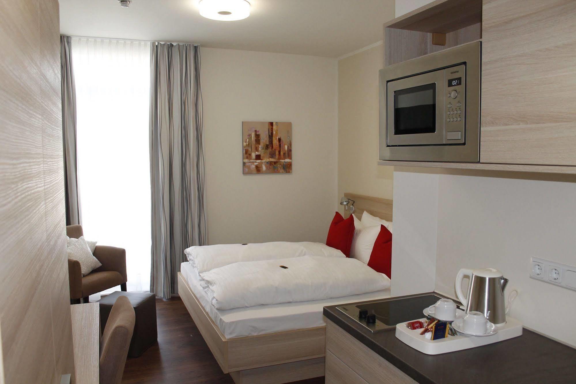 Prime 20 Serviced Apartments Frankfurt pe Main Exterior foto